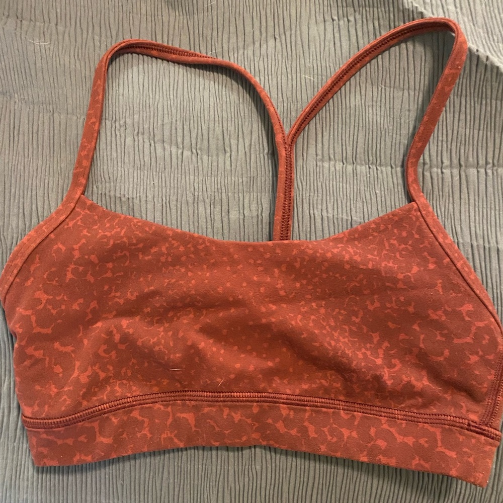 Lululemon sports bra